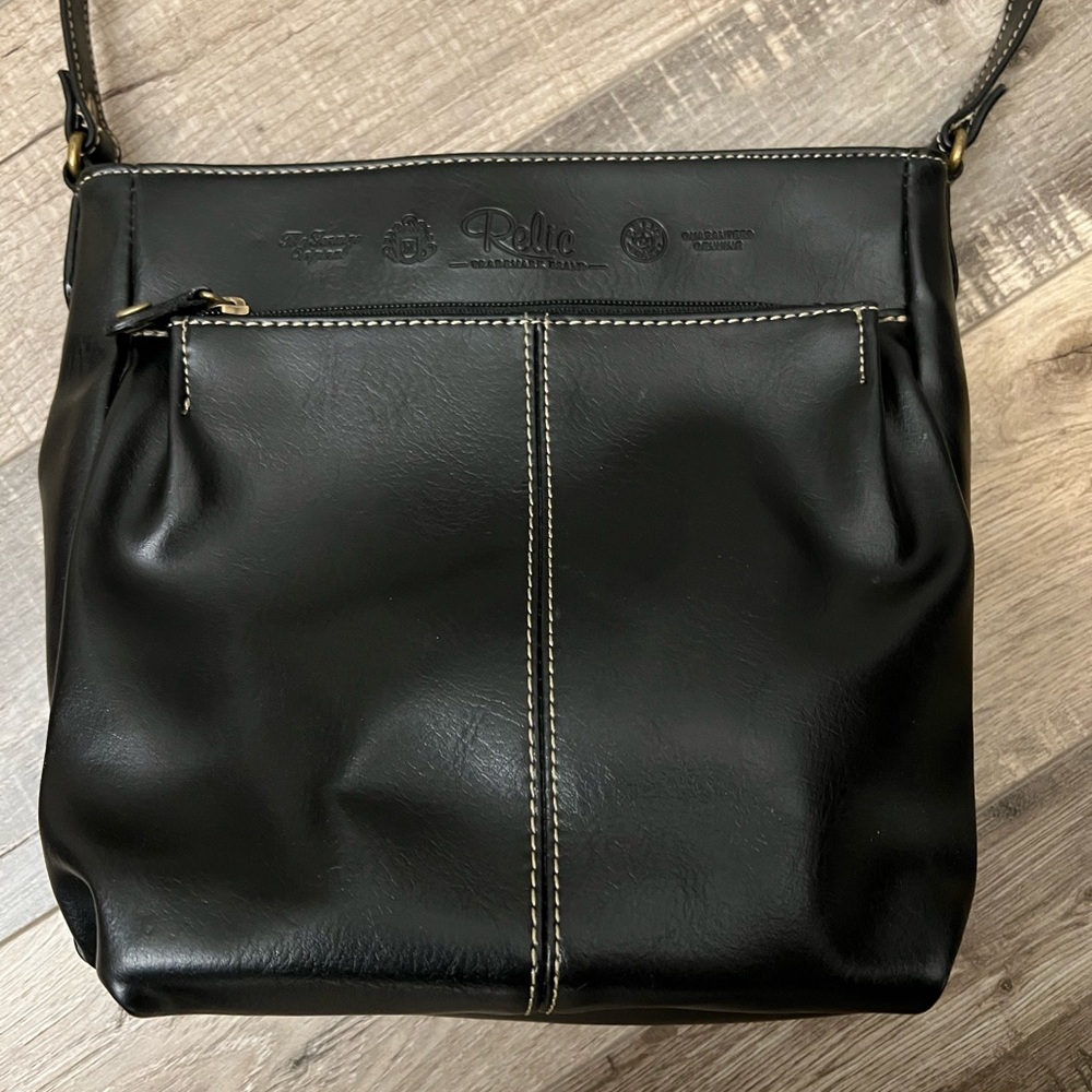 Relic faux Black Leather crossbody Bag with Stitch Detail
Excellent condition!